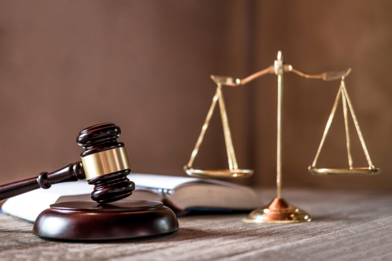 Yalova aile ve boşanma avukatı ile velayet, nafaka ve mal paylaşımı davalarında profesyonel hukuki destek